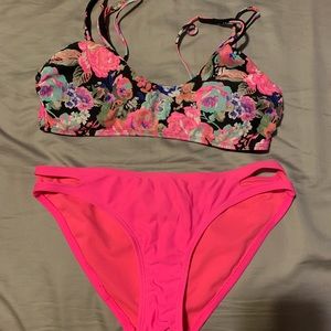 NoBo floral bikini